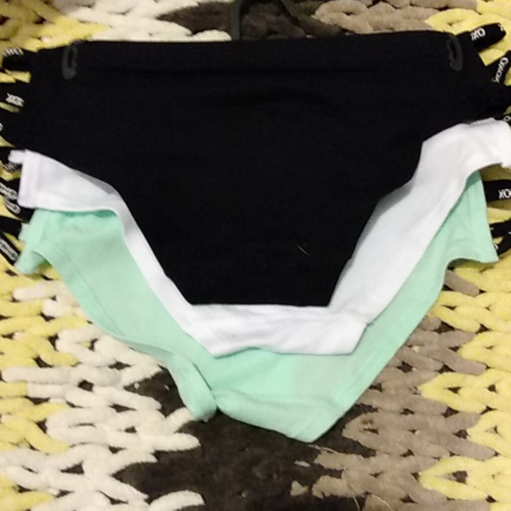 Panties - Picture 3 of 3